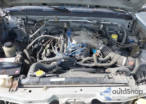 2002 Nissan Frontier Desert Runner Xe-V6 из США, поврежденный, VIN 1N6ED26T12C373375